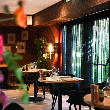 ホテル Het Witte Paard エッテン・ルール